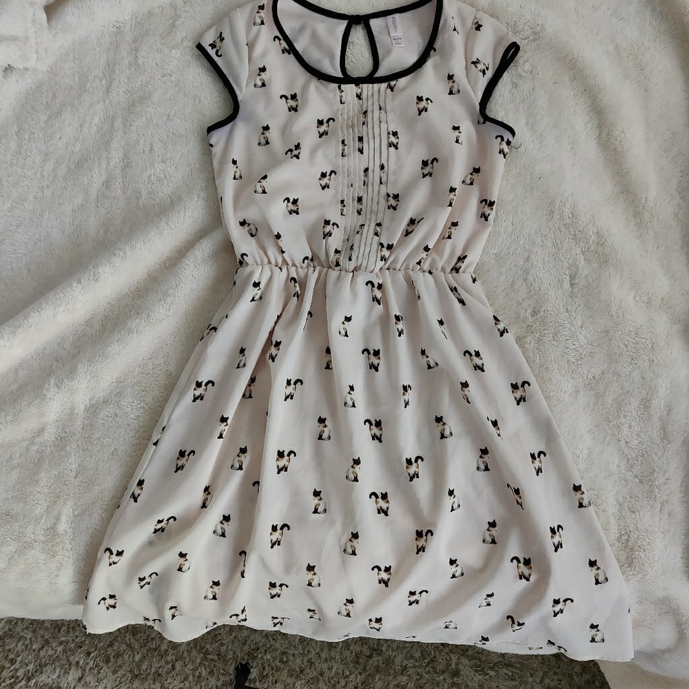 White Cat Print Cap-Sleeve Dress with Black Trim